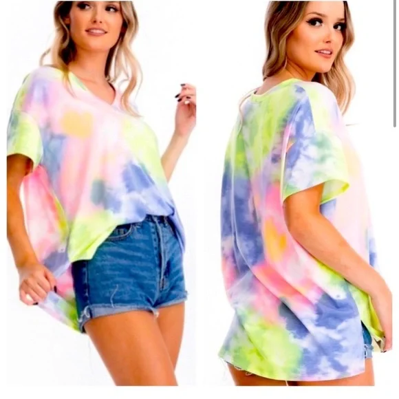 NWOT Tie Dye Oversized V-Neck Tee - Picture 1 of 3
